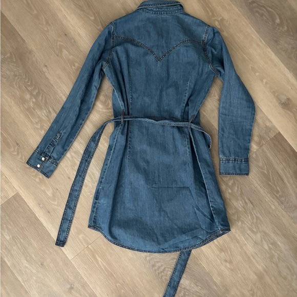 Wrangler Blue Long Sleeve Buttoned Midi Dress - Picture 5 of 5